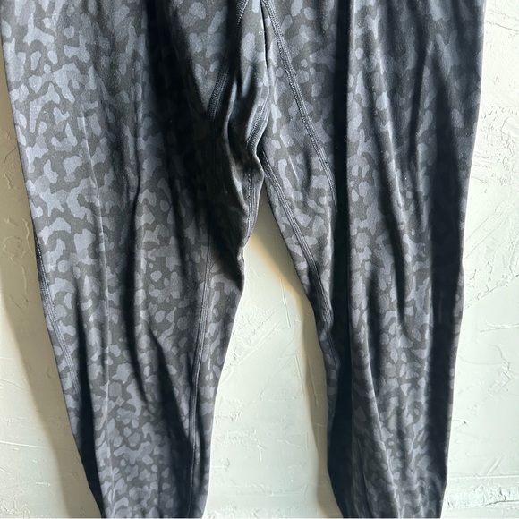 Lululemon Align Jogger 28" in Formation Camo Deep Coal Multi Size 6 - Picture 8 of 14